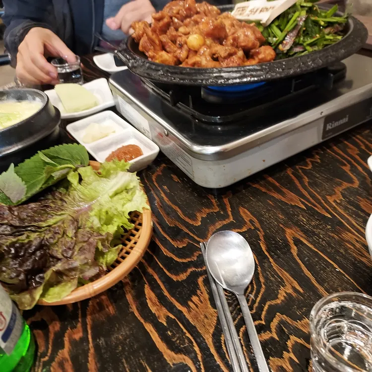 고향산천 원조 숯불닭갈비 대표 사진