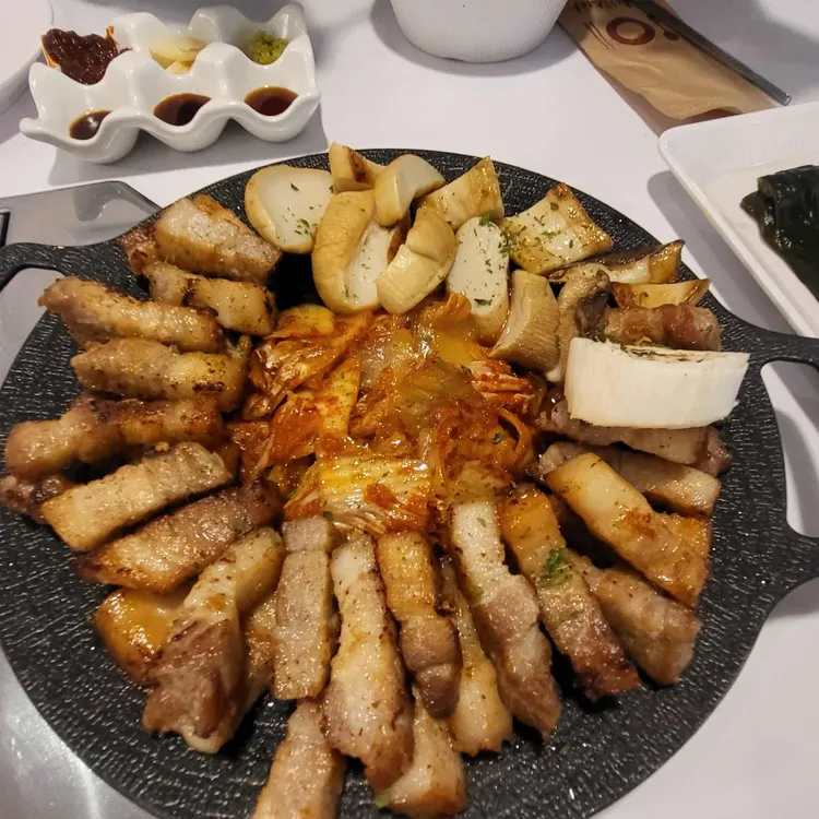 푸돼지 대표 사진