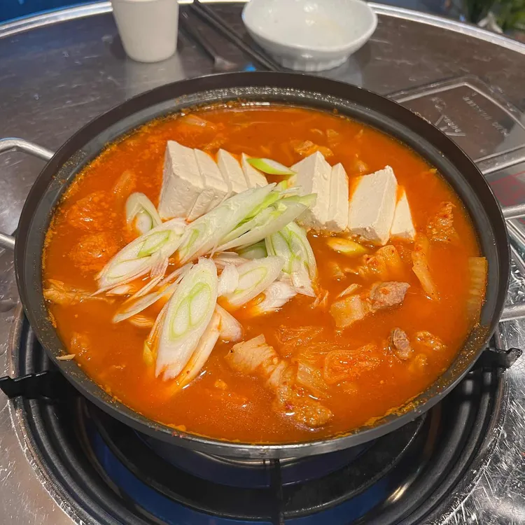 포차용현 대표 사진