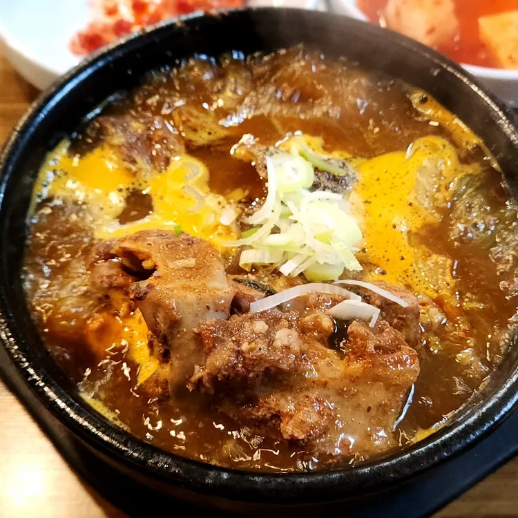 본가왕뼈감자탕 대표 사진