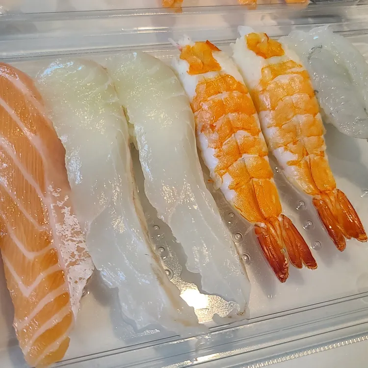 만원의행복 초밥 대표 사진