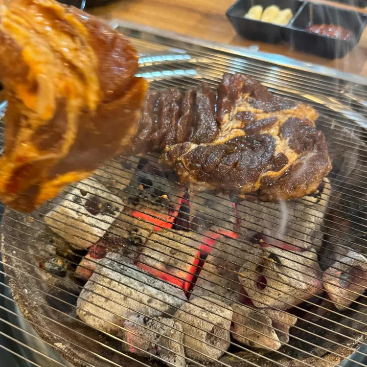 흥부골화로구이 대표 사진