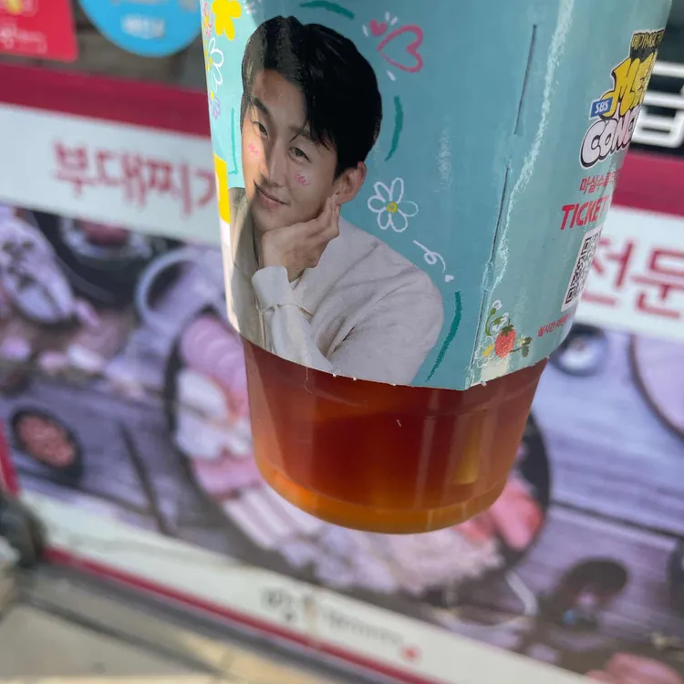 메가커피 대표 사진