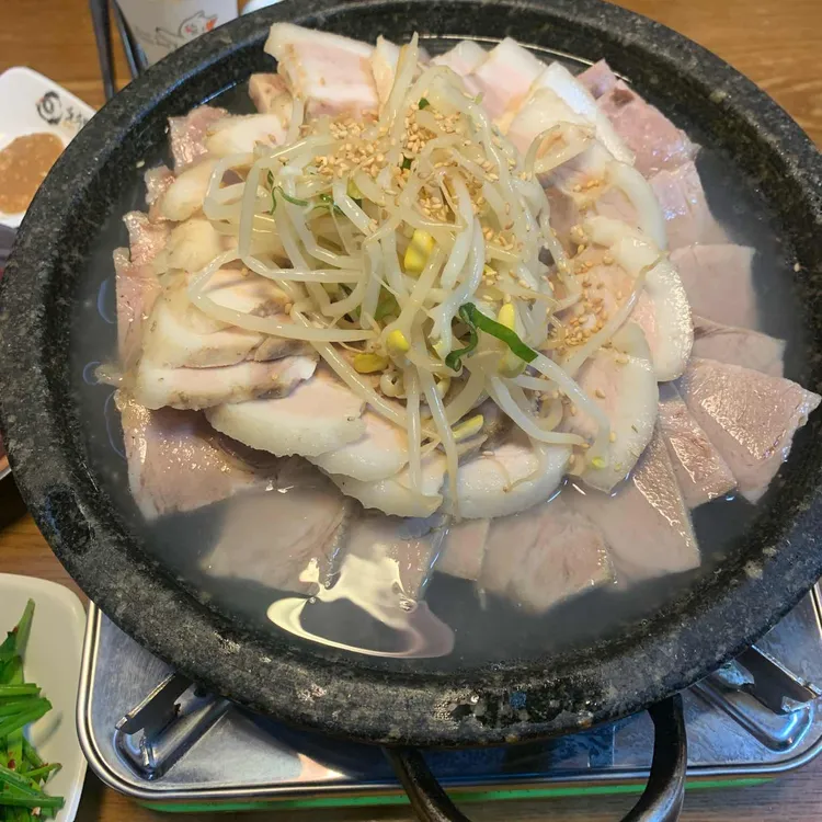 돈수백 대표 사진