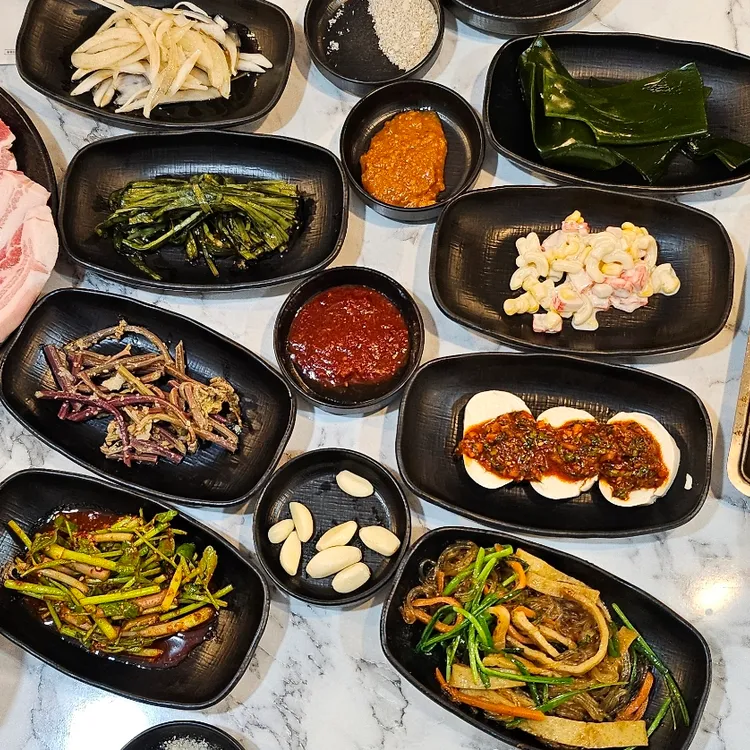 한우한돈전문점 지리산고기돌판 대표 사진