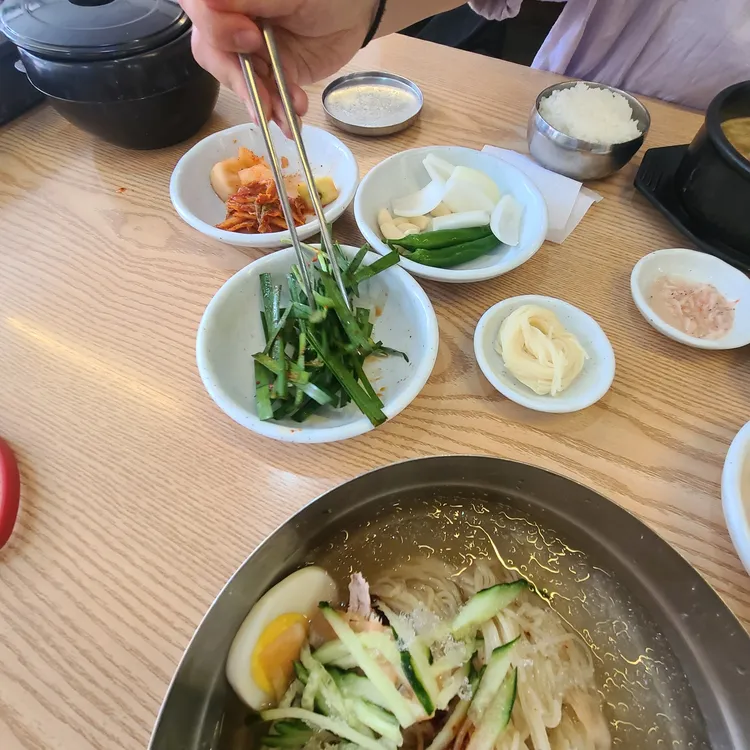 정아밀면 돼지국밥 대표 사진