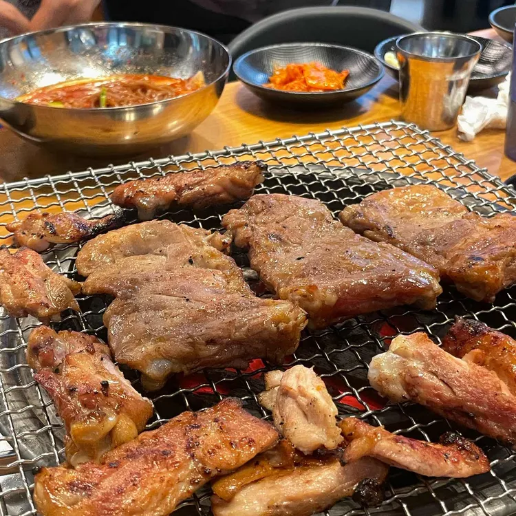 뽕달네참숯불닭갈비 사진 2