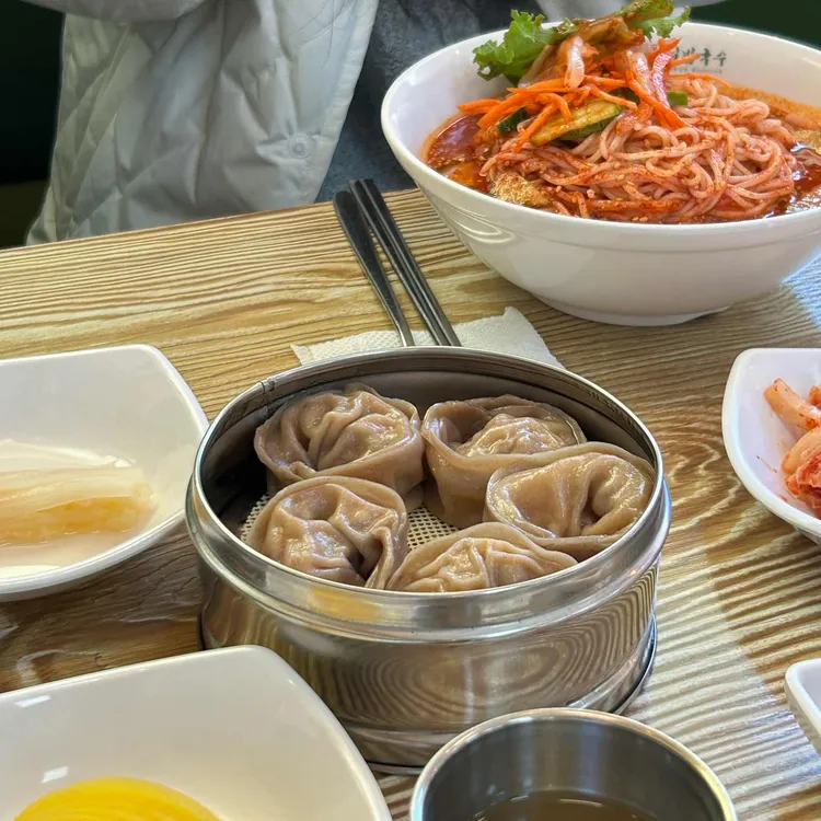 망향비빔국수 대표 사진