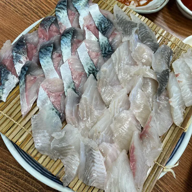 통나무횟집 대표 사진