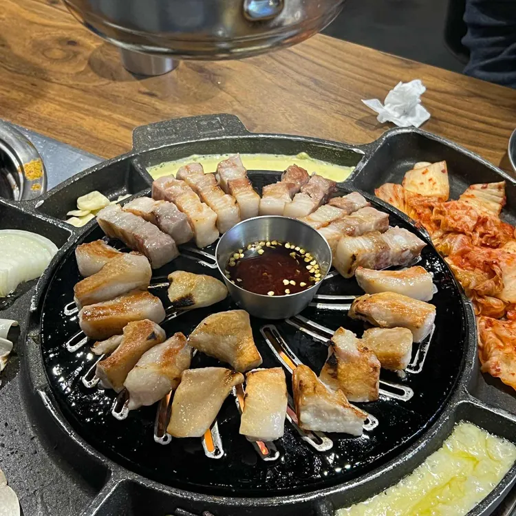 일월껍데기 대표 사진