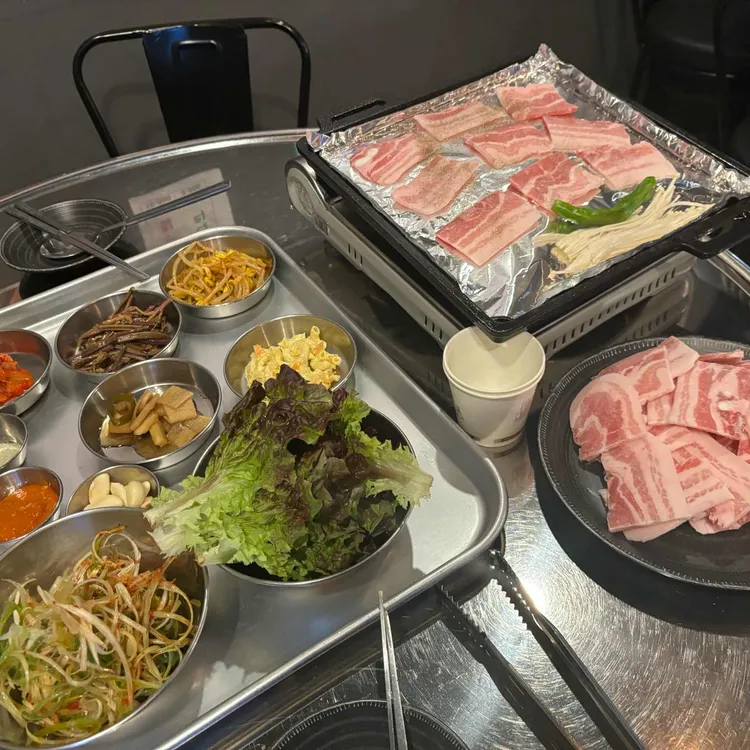 냉철한삼겹 대표 사진