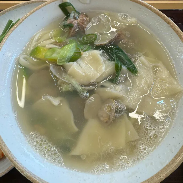 고향 엄마손 생바지락 칼국수 사진 2