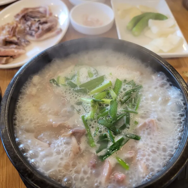 화봉돼지순대국밥 대표 사진