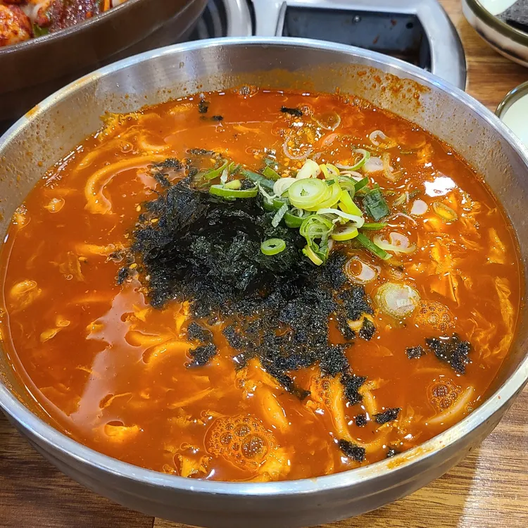 공주칼국수쭈꾸미마당 대표 사진
