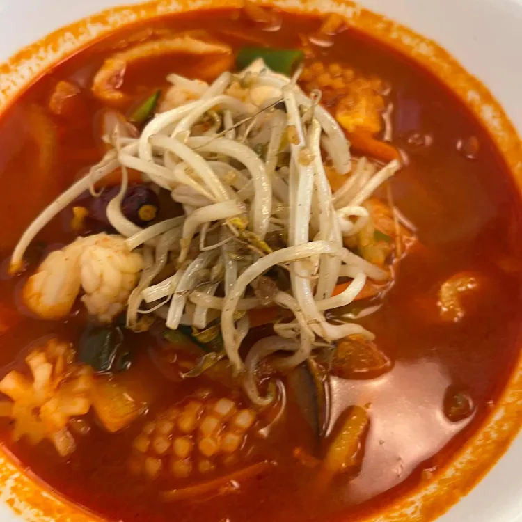 란이 (Lanyi) 대표 사진