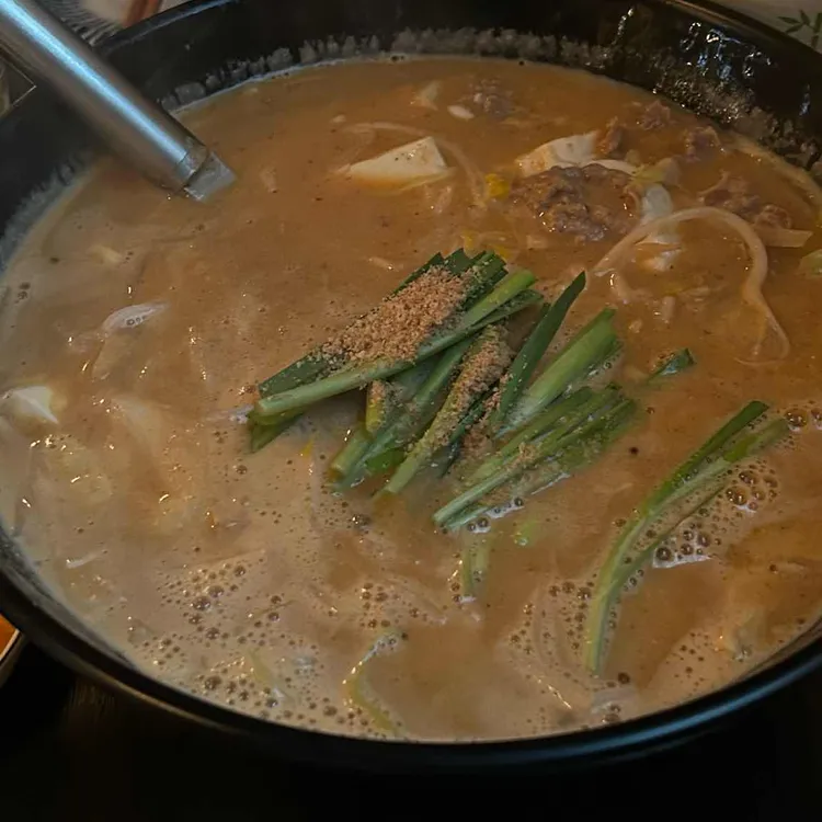이로우 대표 사진