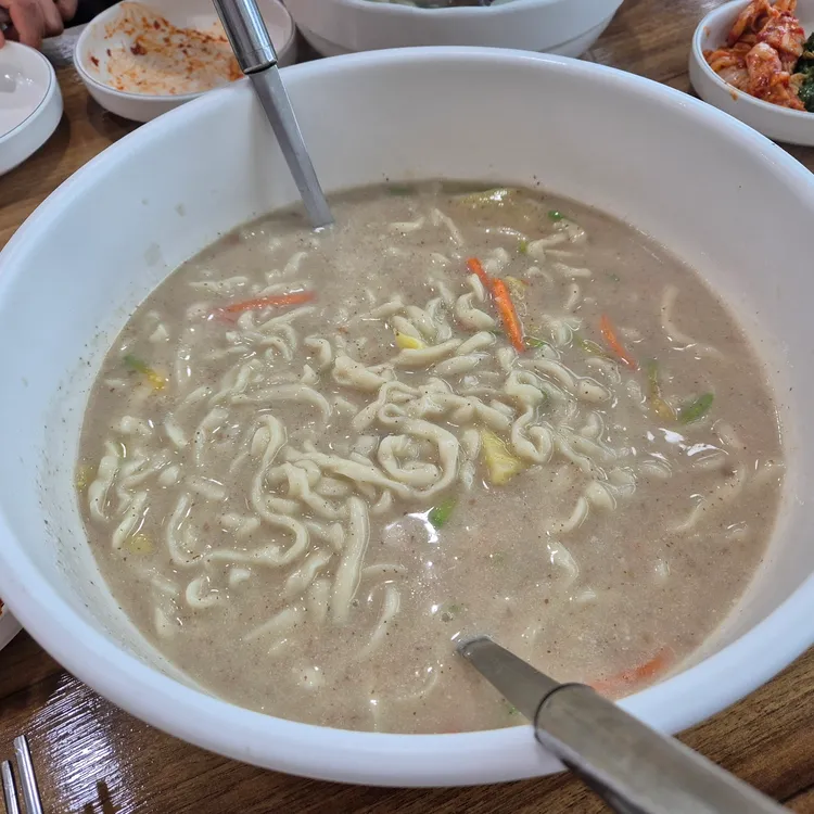 청정칼국수 대표 사진
