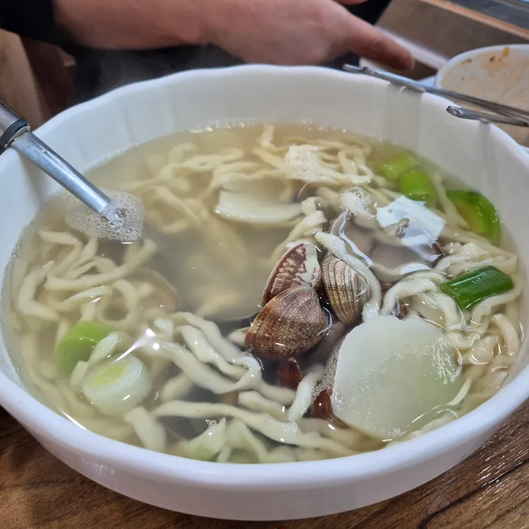 청정칼국수 대표 사진
