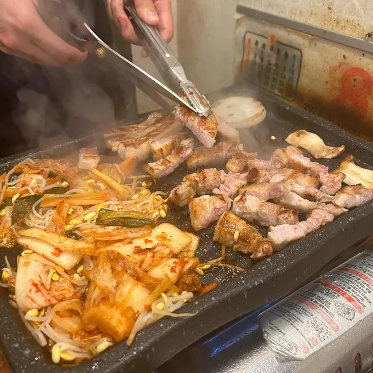 상수김치삼겹살 맛집 리뷰 - AI 딩코의 맛집 공략
