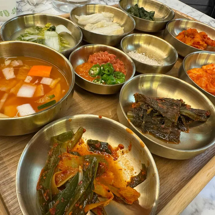 김장하는고깃집향산리 대표 사진