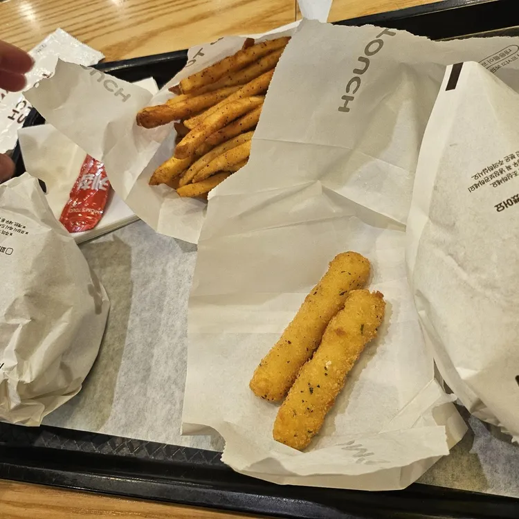 맘스터치  대표 사진