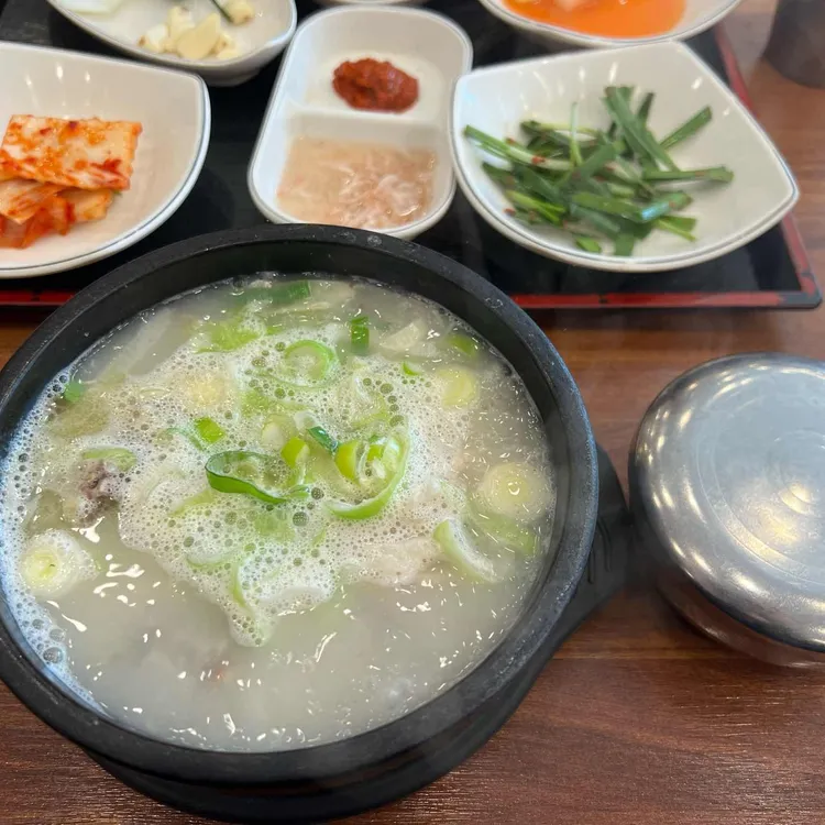 일품돼지국밥 대표 사진