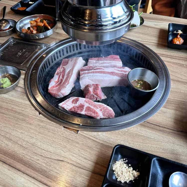육계식당 대표 사진