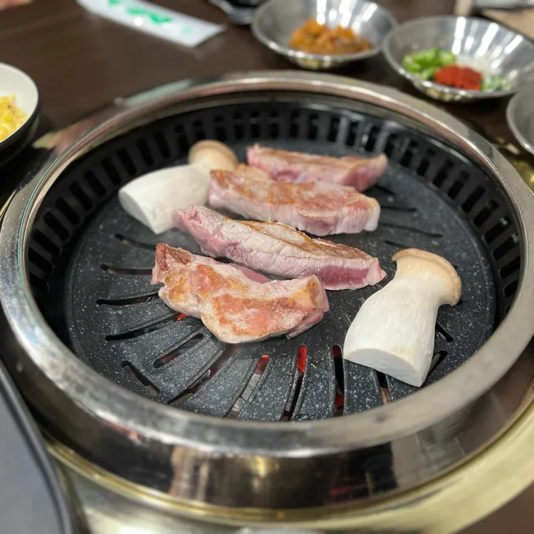 강릉 고깃집담 대표 사진