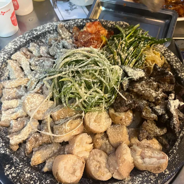 백설양곱창돌판삼겹살 대표 사진