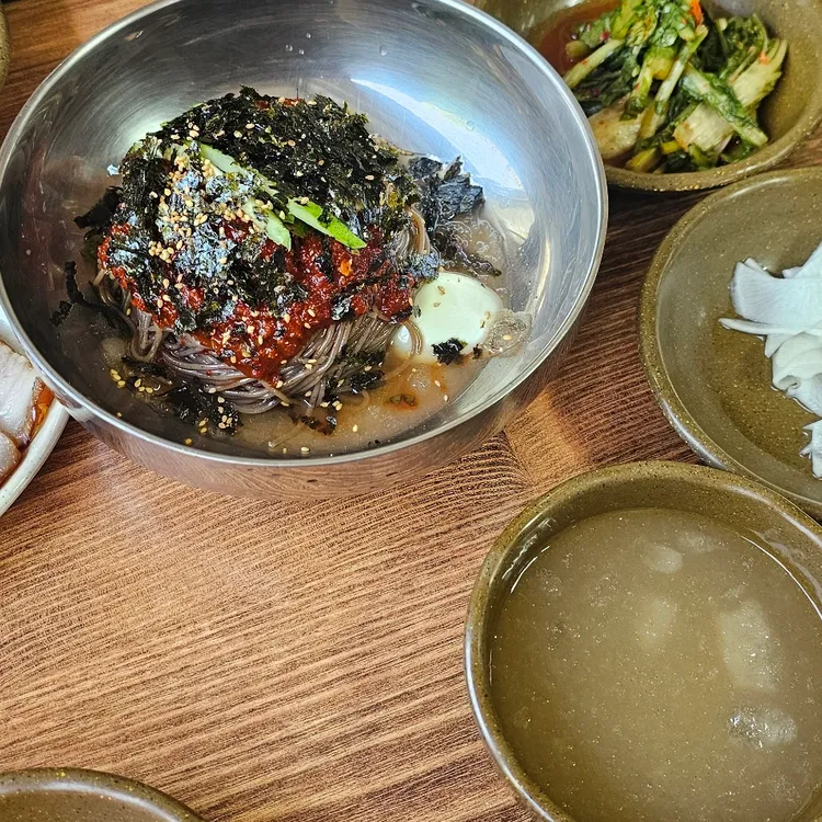 강릉해변메밀막국수 부평점 - 부평 막국수, 메밀막국수 맛집 | 다이닝코드, 빅데이터 맛집검색