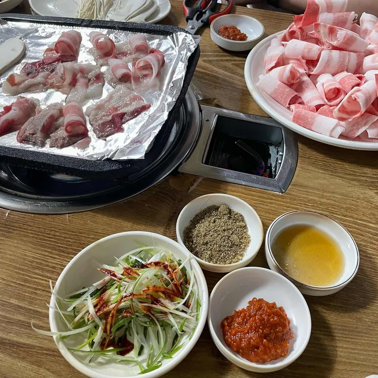 웰빙대패삼겹살 대표 사진