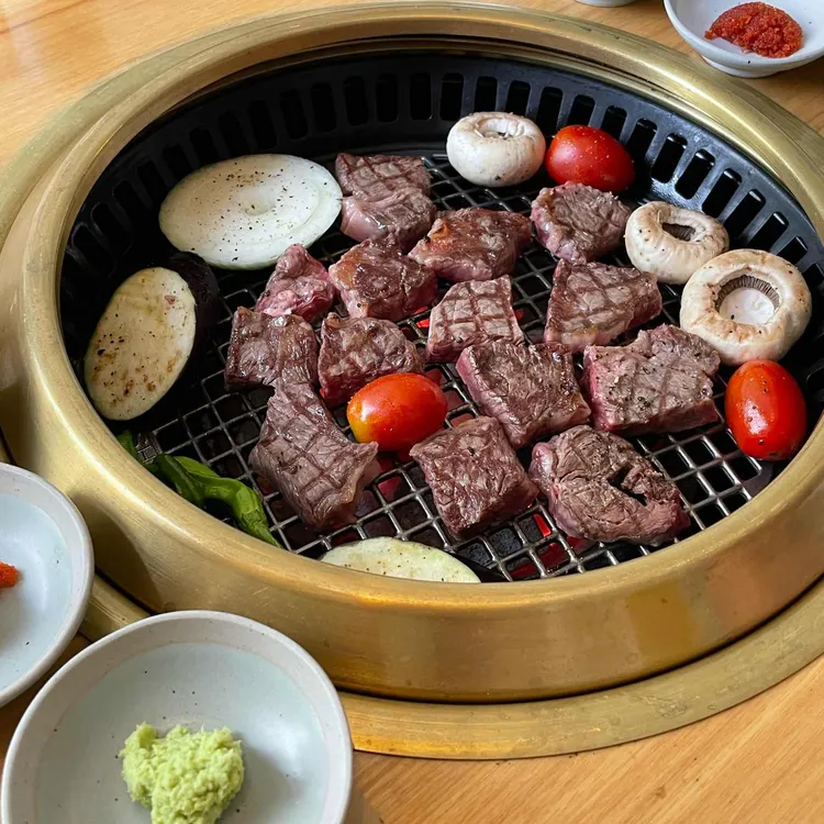 핑크솔트 숯불구이 대표 사진