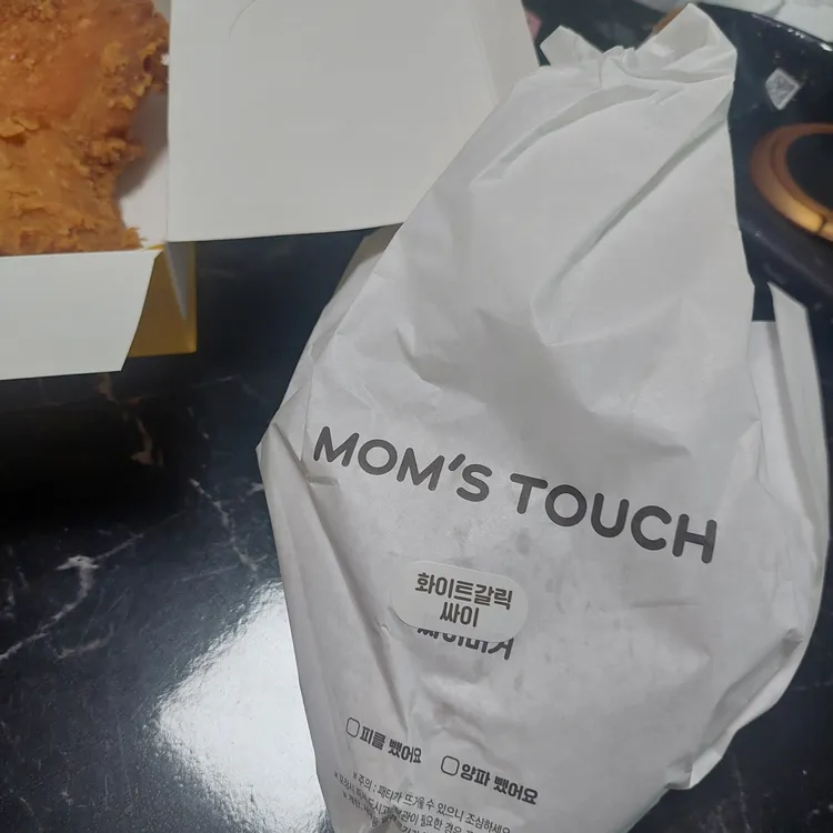 맘스터치 대표 사진