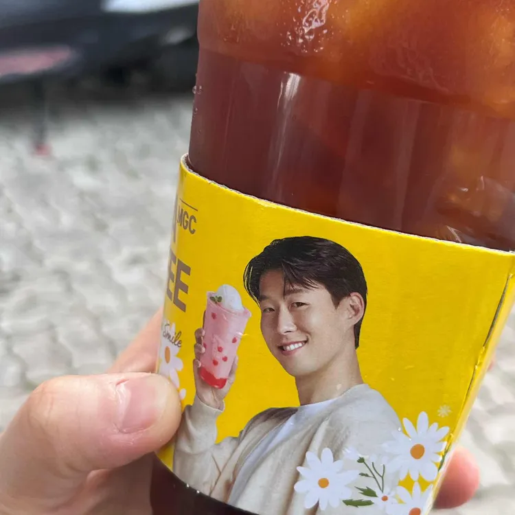 메가커피 대표 사진