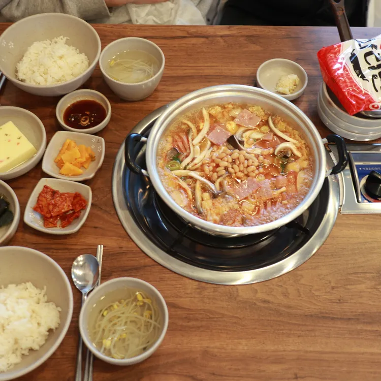이등병부대찌개 대표 사진