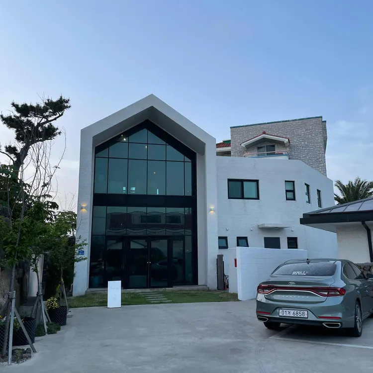 카페 브금 대표 사진