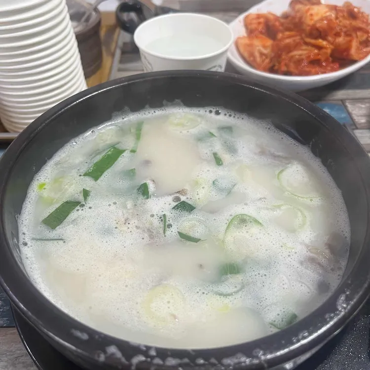홍가네가마솥곰탕 대표 사진