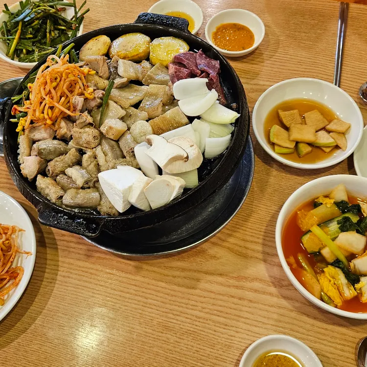 경기 수원시 팔달구 팔달로1가 테마별 맛집 추천 - 다이닝코드, 빅데이터 맛집검색