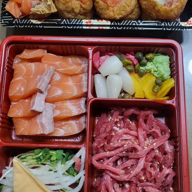 육회바른연어 대표 사진