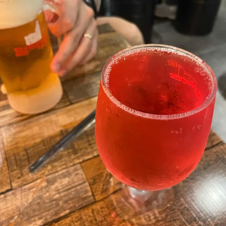 얼맥당 대표 사진