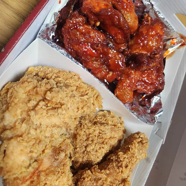 BBQ치킨  대표 사진