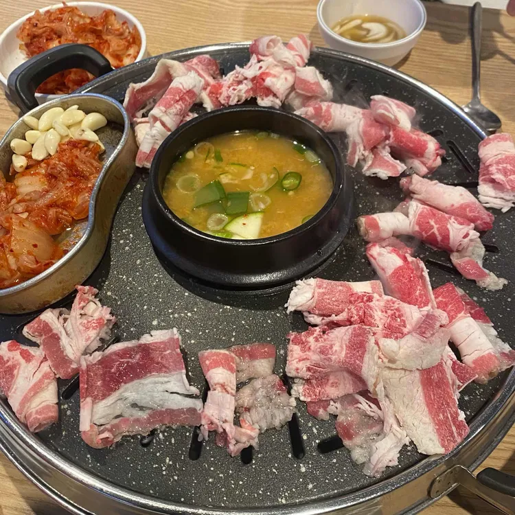 무한삼겹시대 대표 사진