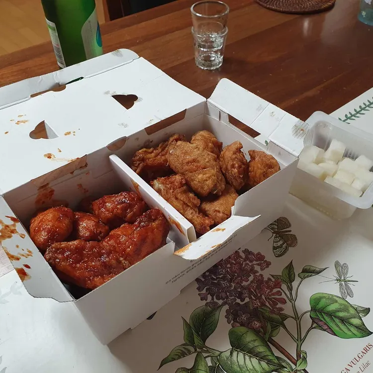 교촌치킨 대표 사진