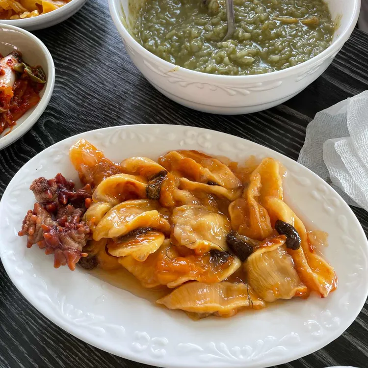 좀여네집 대표 사진