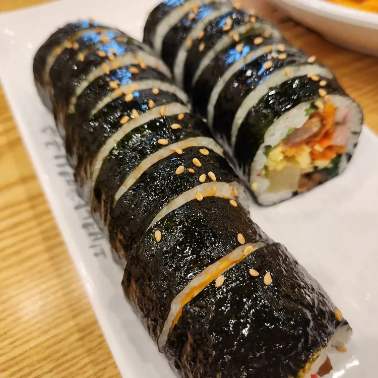 별난멸치국수 &김밥 대표 사진