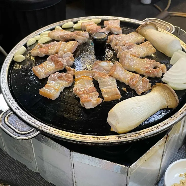 통돼지집 대표 사진
