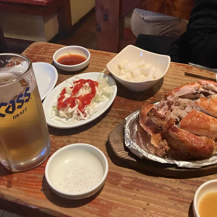 참나무한방통닭 대표 사진
