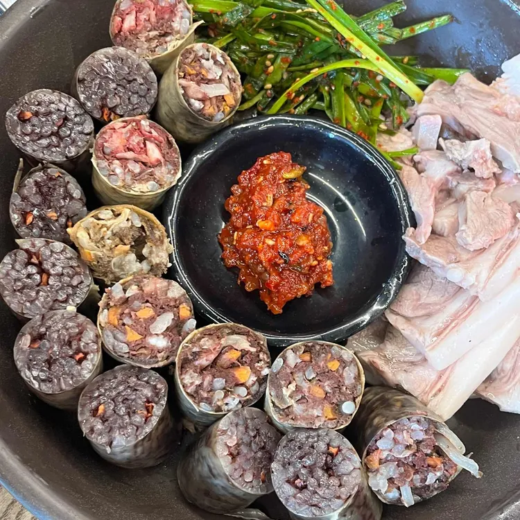 웅이네 순대국 대표 사진