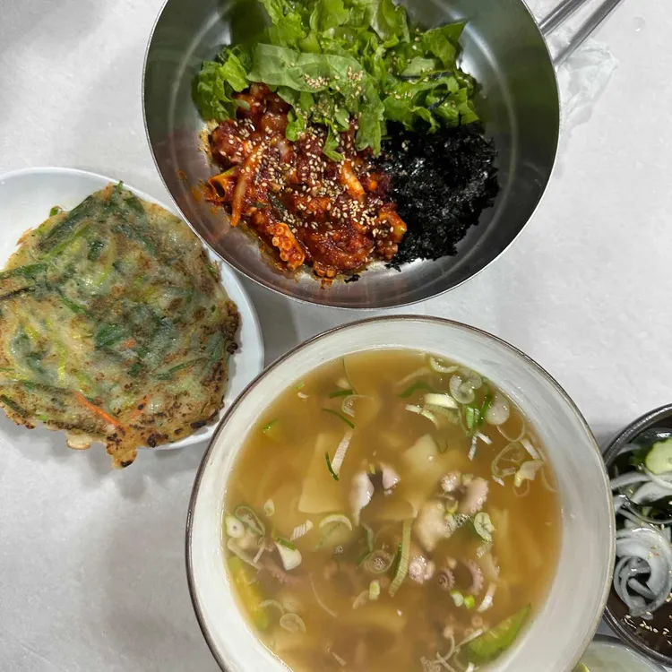 갯벌낙지수제비 대표 사진