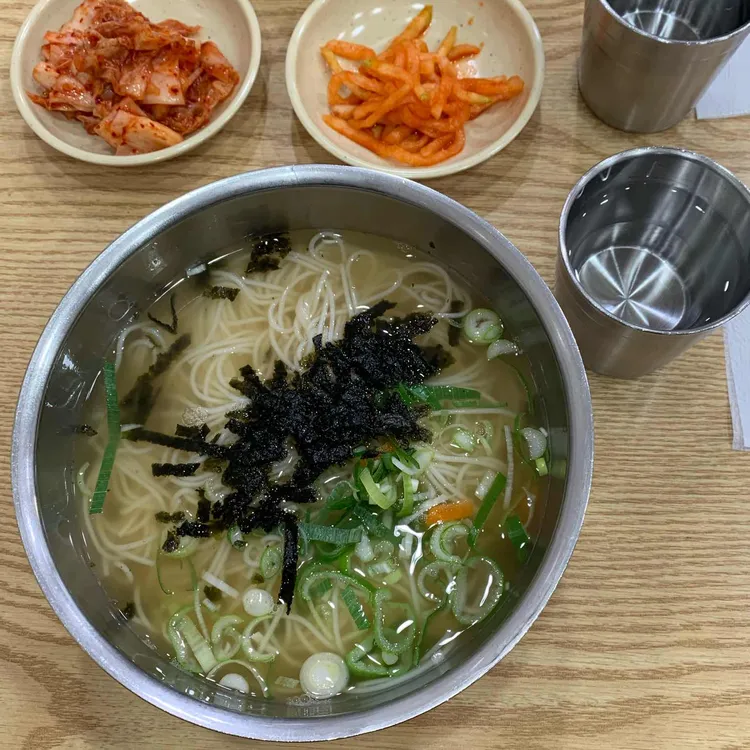 공릉동원조멸치국수 대표 사진